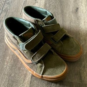 Velcro Vans mid top size 2